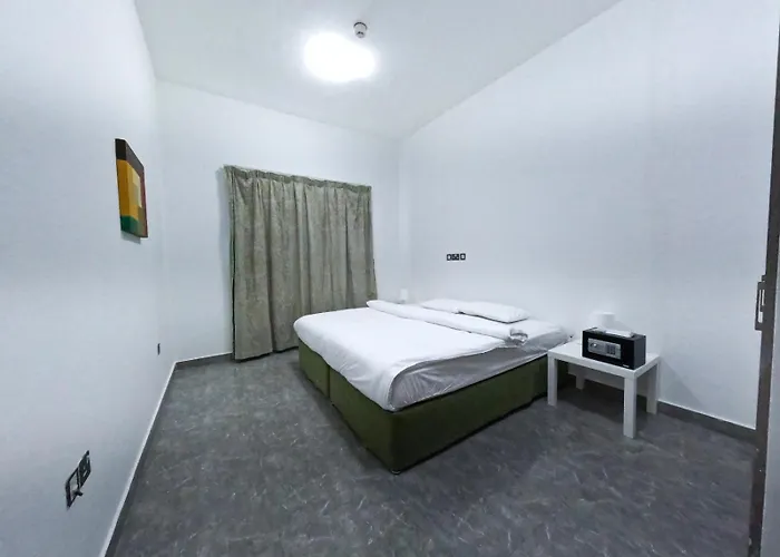 Warsan Star Residence - Home Stay